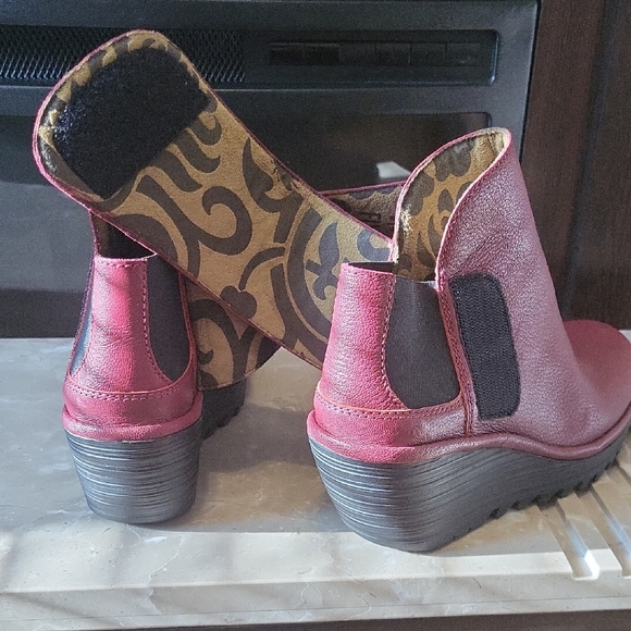 Fly London Red Ankle Booties with Rugged Sole - Picture 5 of 10